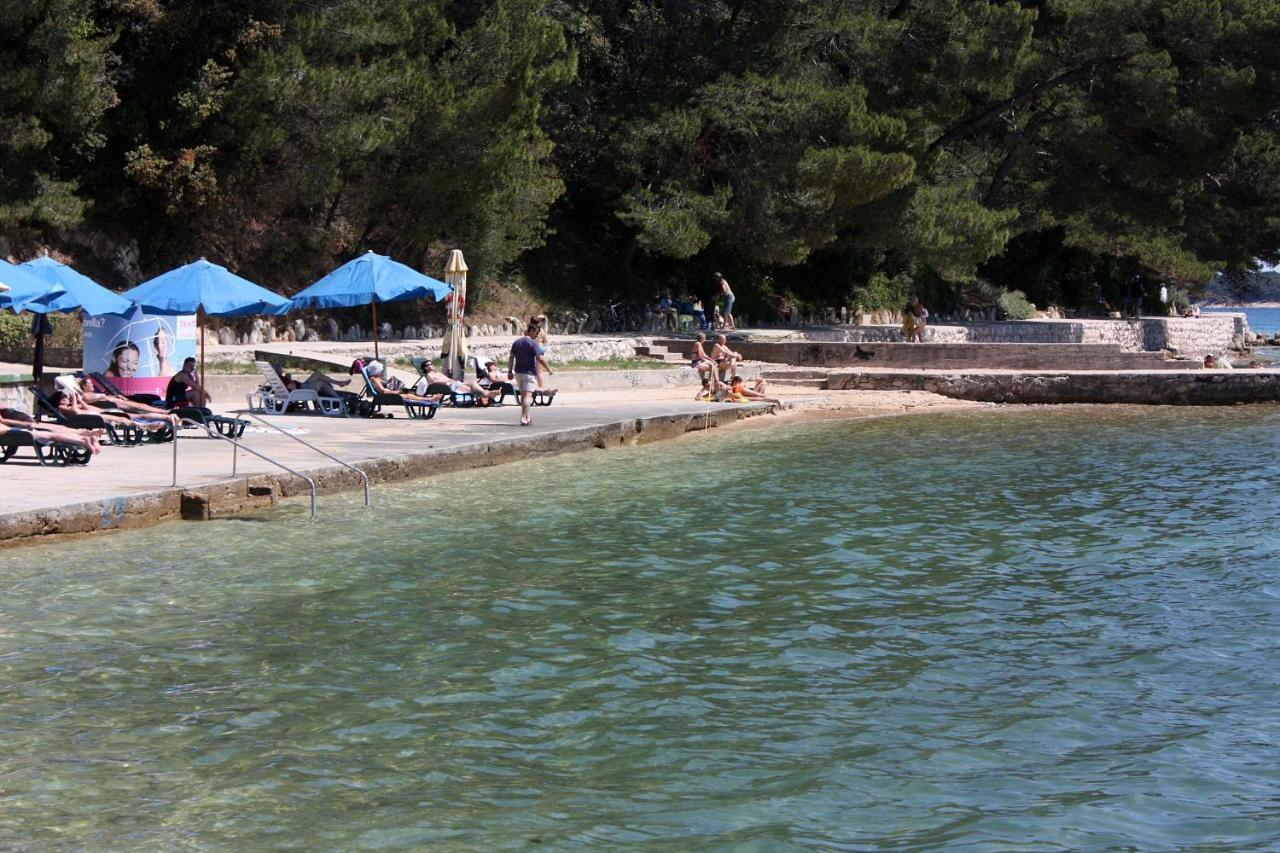 Apartments And Rooms By The Sea Palit, Rab - 5044 Zewnętrze zdjęcie