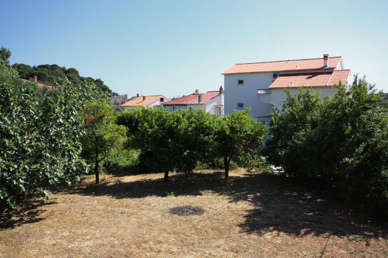 Apartments And Rooms By The Sea Palit, Rab - 5044 Zewnętrze zdjęcie