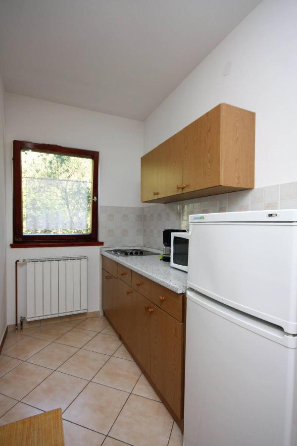 Apartments And Rooms By The Sea Palit, Rab - 5044 Zewnętrze zdjęcie