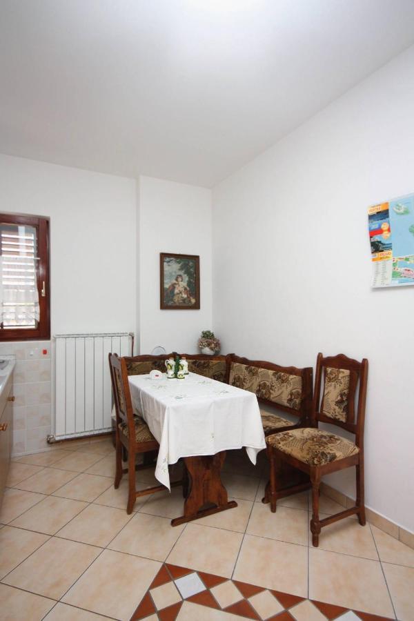 Apartments And Rooms By The Sea Palit, Rab - 5044 Zewnętrze zdjęcie